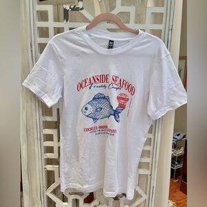 100% cotton Oceanside Seafood freshly caught tee never worn